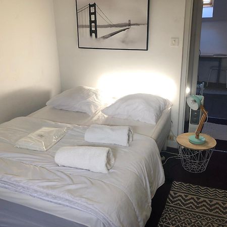 Apartmán Le Victor Hugo 4 D Et Sa Pizza Offerte Aurillac Exteriér fotografie
