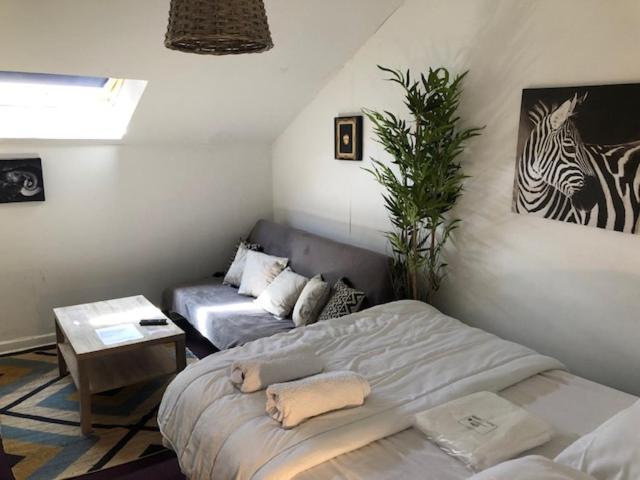Apartmán Le Victor Hugo 4 D Et Sa Pizza Offerte Aurillac Exteriér fotografie